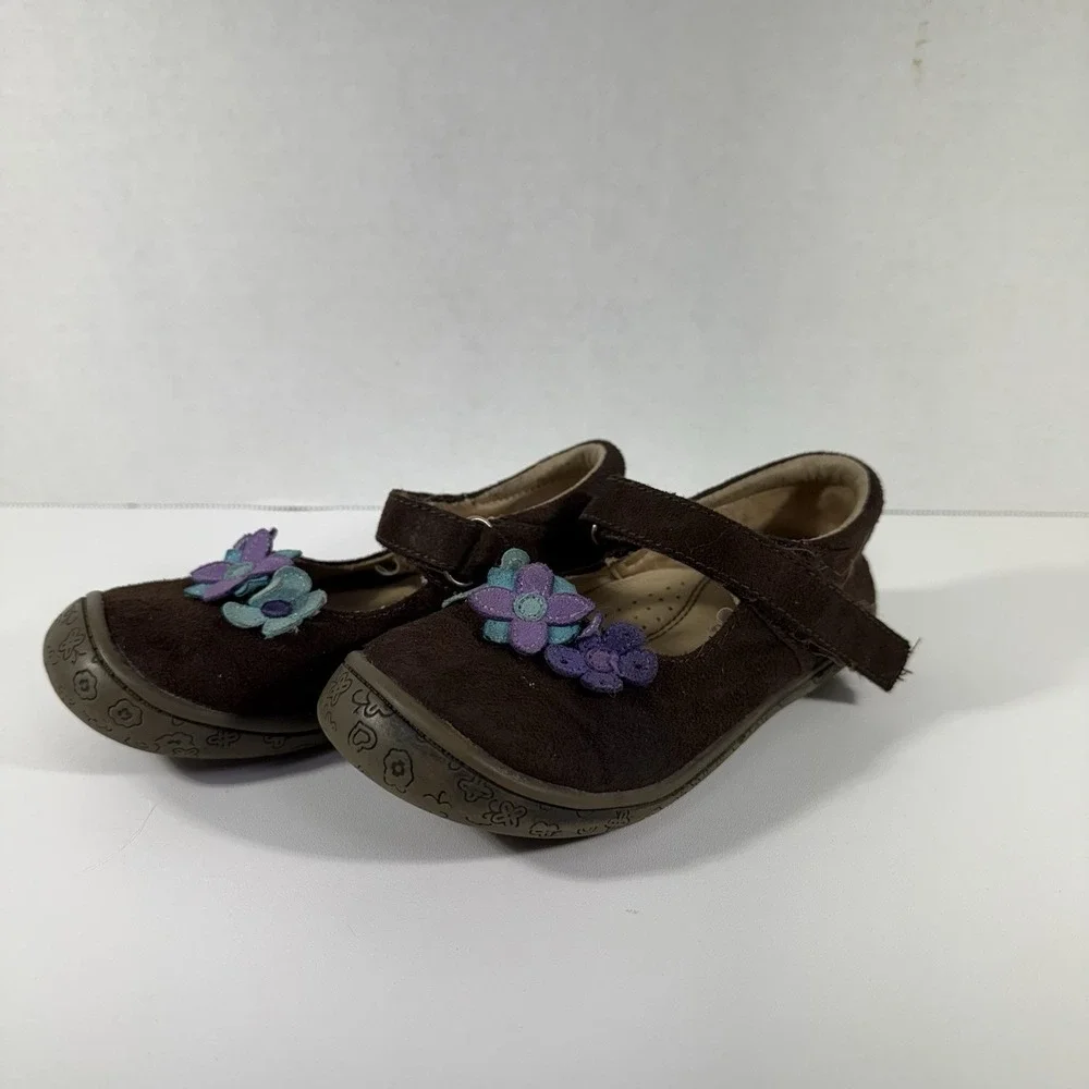 Toddler Girl‎ Size 10 Cherokee Brand Suede Adjustable Strap Floral Shoes (CE)